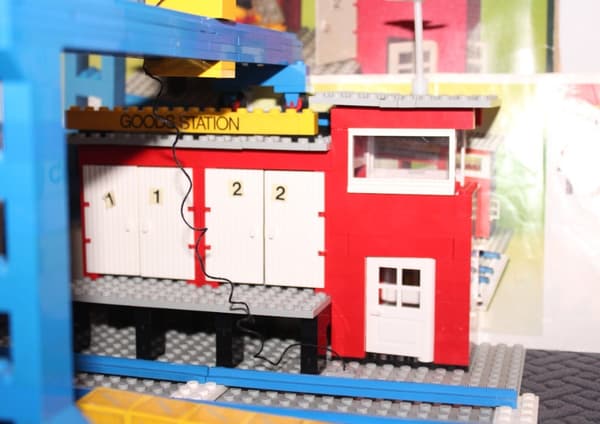 CITY TOWN LEGO TRAIN 165 BOX INSTRUCTIONS Cargo Station SET
