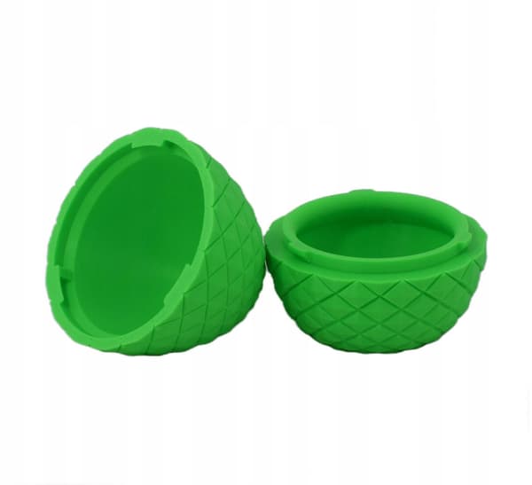 Sani figurine, Medium Egg with Miniature Octopus, 67 x 85 mm, Green