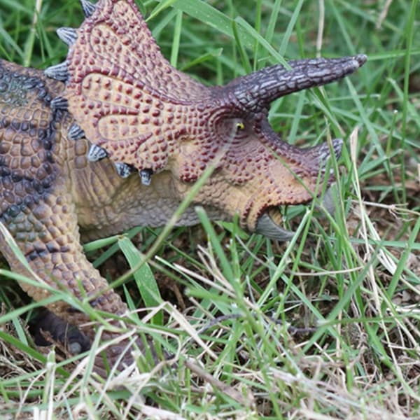 DINOSAUR MODELS MADE FROM PLASTIC – DURABLE FOR CHILDREN