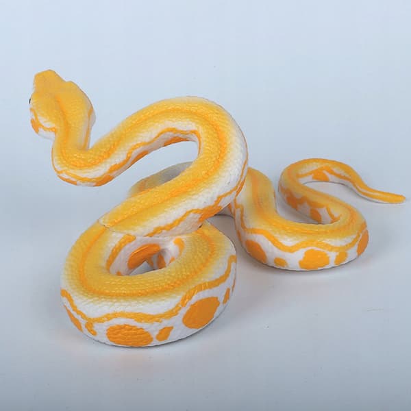 FAKE SNAKE FIGURINES