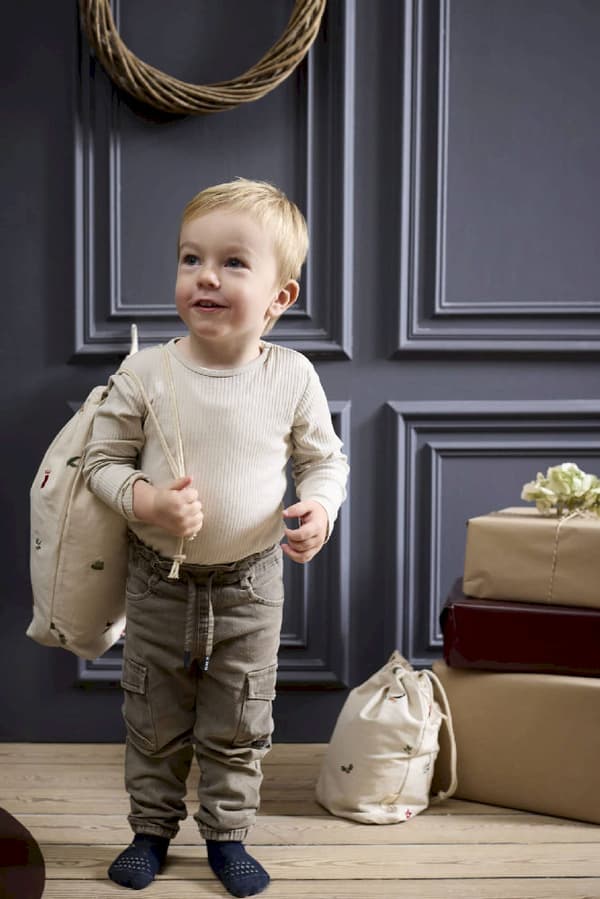 Filibabba ‘Wonderful Winter’ Embroidered Gift Bag – Medium