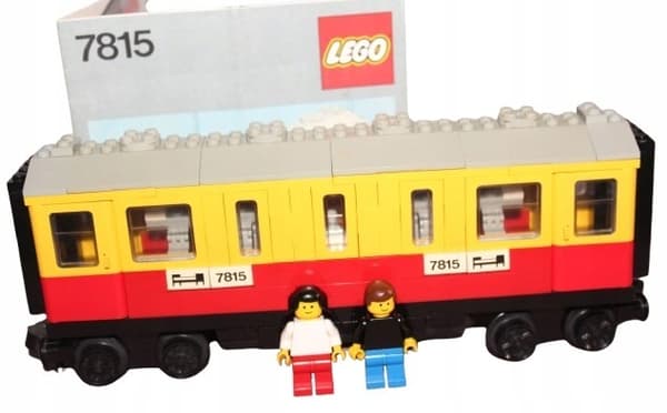 LEGO CITY TOWN TRAIN 7815 INSTRUCTIONS: Passenger Carriage / Sleeper