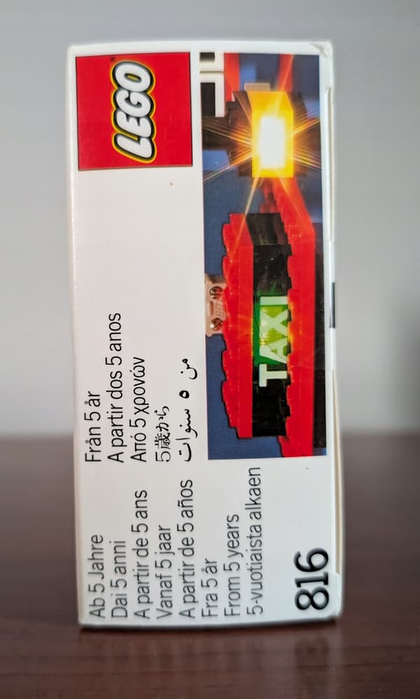 Lego 816 4 and 5 V Lighting Brick Set – New