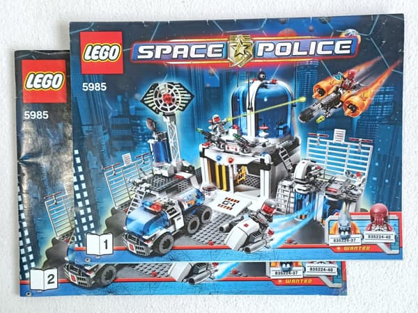 LEGO Space Police 5985 Central