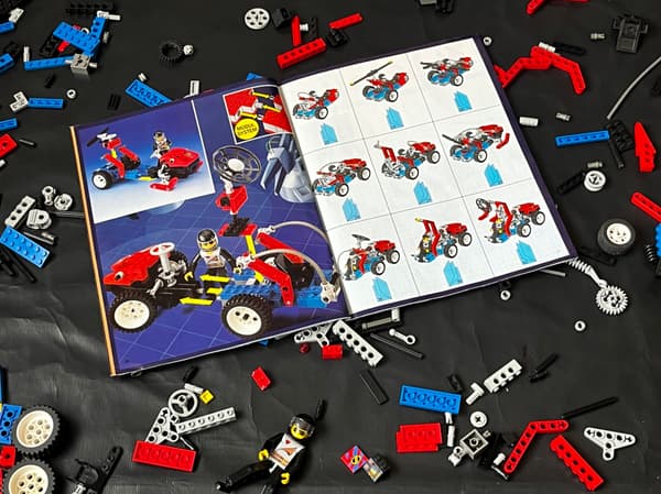 8244 LEGO Modular Construction