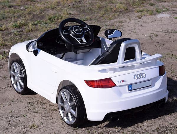 ORIGINAL AUDI TT RS BATTERY-POWERED REMOTE-CONTROL CAR