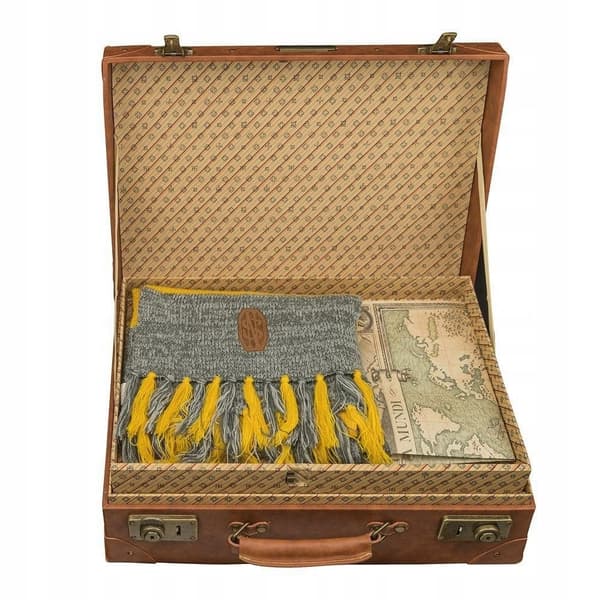 Newt Scamander’s suitcase, Fantastic Beasts, Harry Potter