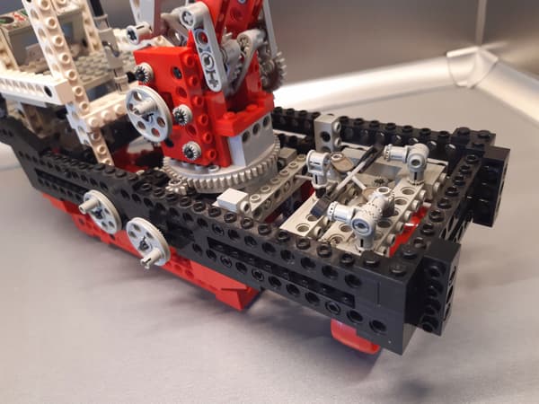 LEGO Technic 8839 SUPPLY SHIP