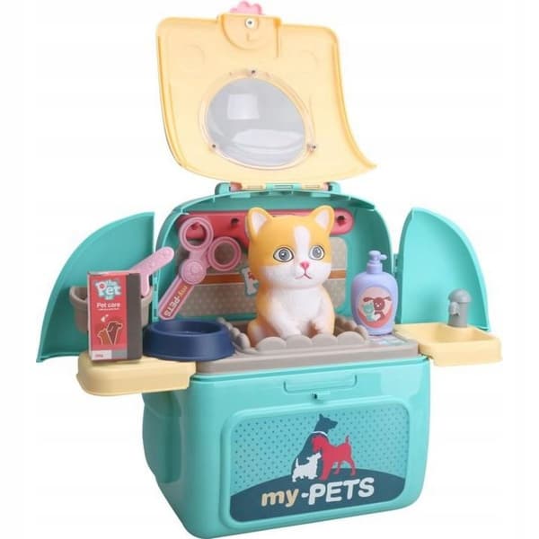 HM Studio: Pet in a rucksack – kitten