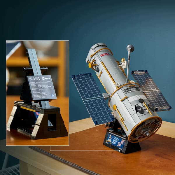 LEGO Icons 11382 Hubble Space Telescope