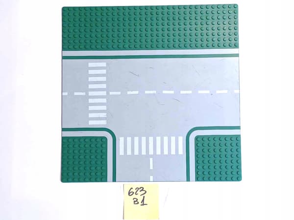 623B1. LEGO thin building plate, 32x32