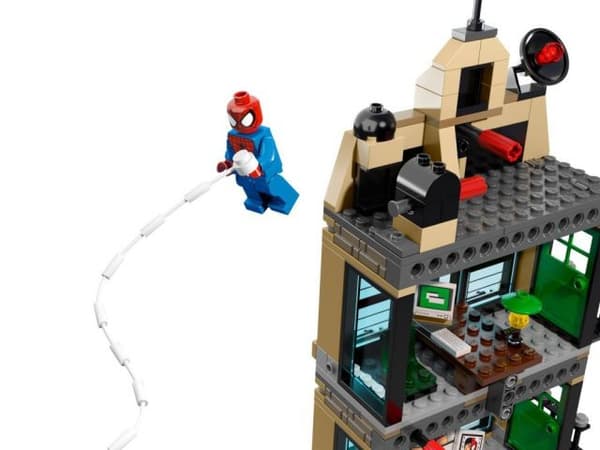 LEGO Marvel Super Heroes Set – Spider-Man: Daily Battle 76005