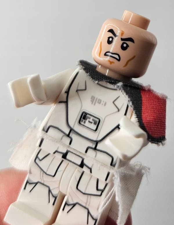 Lego Star Wars First Order Snowtrooper Officer minifigure sw0656 DEFECT /