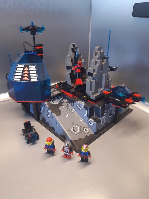 Lego 6959 Lunar Launch Site + instructions