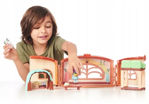 Bluey Figures – School Play Set
