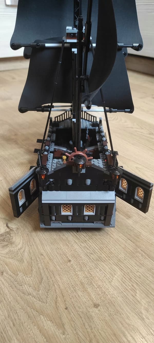 LEGO Pirates 4184 The Black Pearl Ship