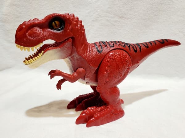ZURU Interactive Dinosaur: Walks, Glows, Makes Sounds – Attacking T-Rex (Red)
