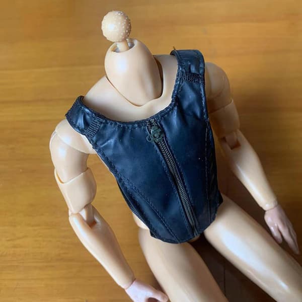 1/6 scale OB vest model. A realistic accessory for action figures. A small toy