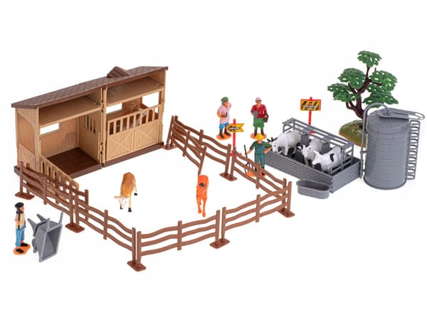 FARM SET WITH ANIMALS