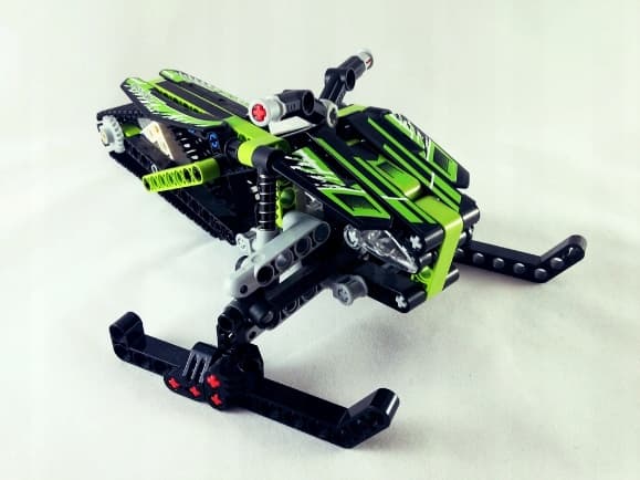 LEGO Technic 42021 2-in-1 Snowmobile – Second-hand