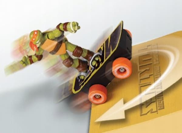 TURTLES FIGURINE + SKATEBOARD 94051