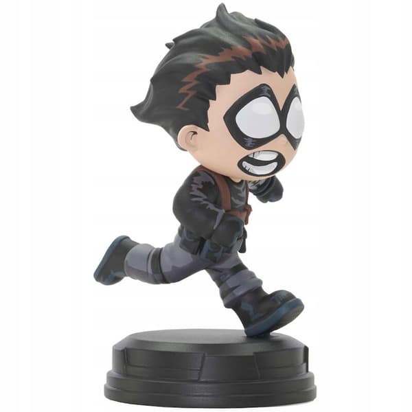 Diamond Select – Marvel Animated Winter Soldier Collectible Figures, 10 cm