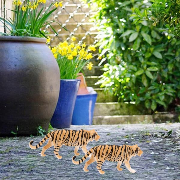 Toy decorations Excellent craftsmanship Educational play set Animal: Tiger