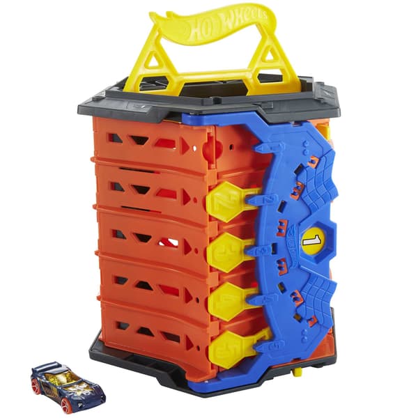 Hot Wheels 5-lane expandable racetrack set with garage