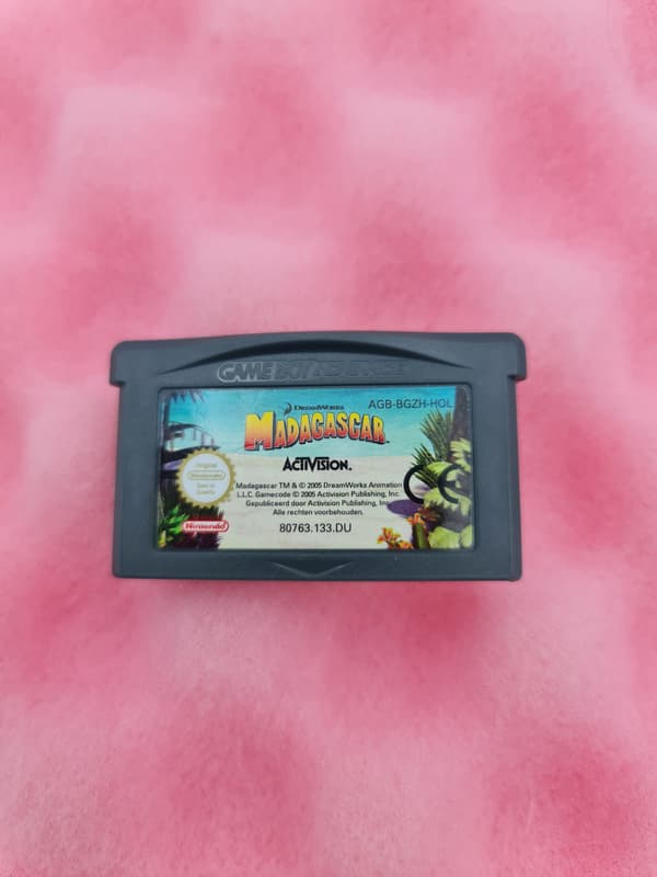 GAME BOY ADVANCE MADAGASCAR