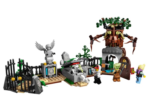 LEGO Hidden Side 70420 The Mysterious Graveyard