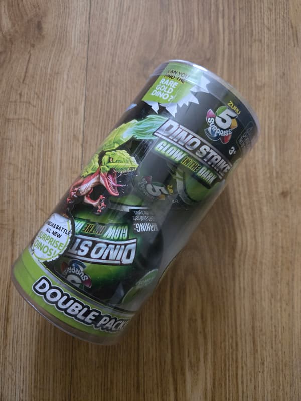 Surprise Dino Strike Double Set with Glow-in-the-Dark Figures