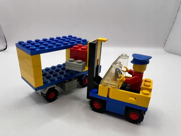 LEGO 674 System Lorry and Forklift Truck