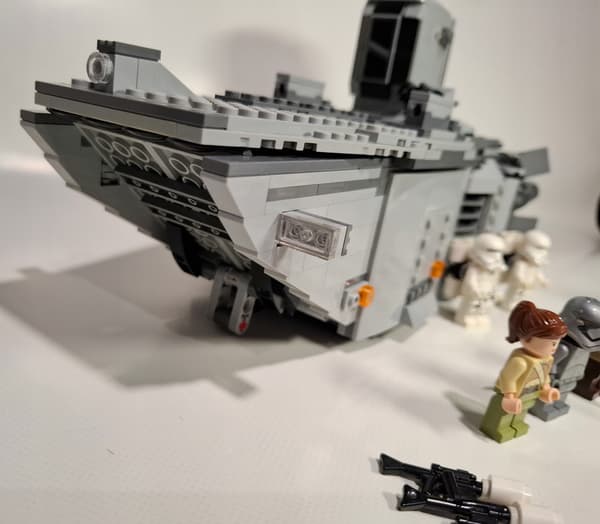 LEGO Star Wars: 75103 – First Order Transporter