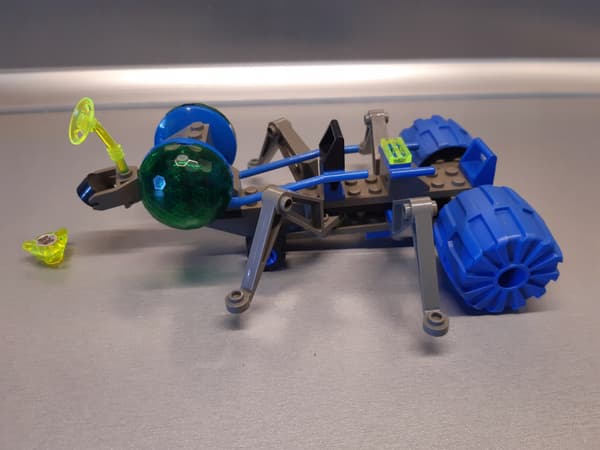 LEGO Space Insectoids 6837 Cosmic Creeper