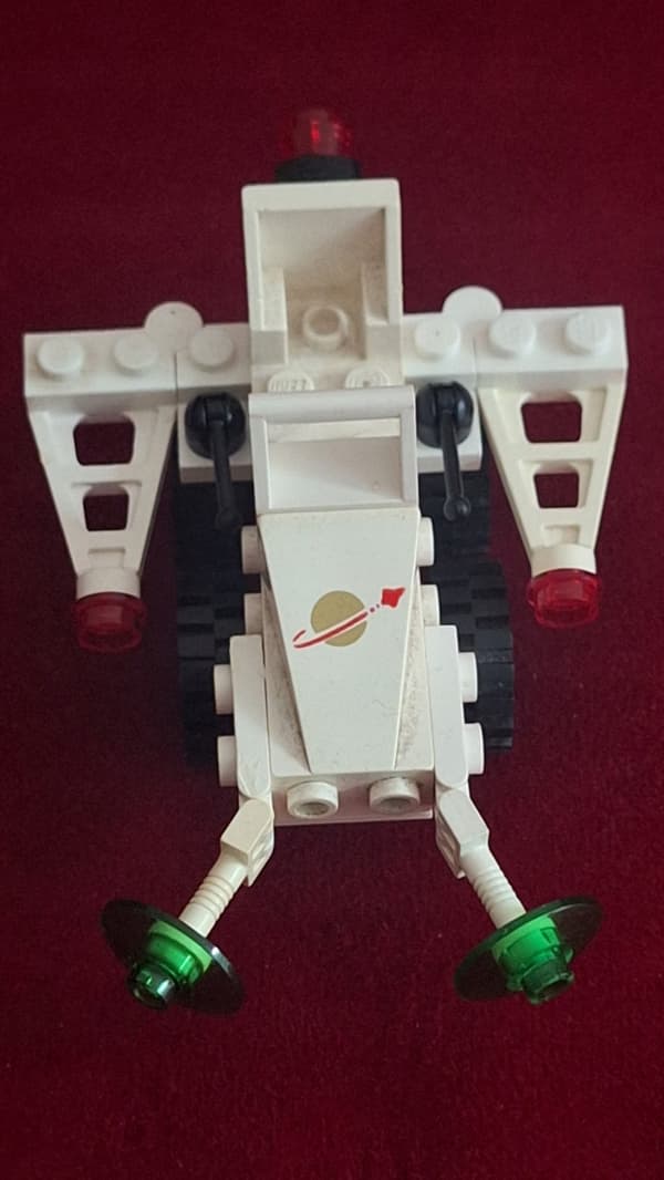 Lego 6827 Strata Scooter – Classic Space 1987 – 100% complete.