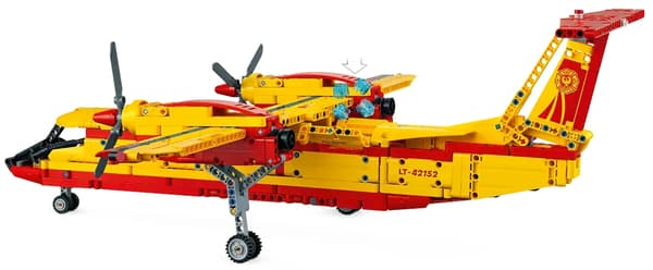 LEGO Technic Firefighting Plane – Flying Fire Brigade 42152