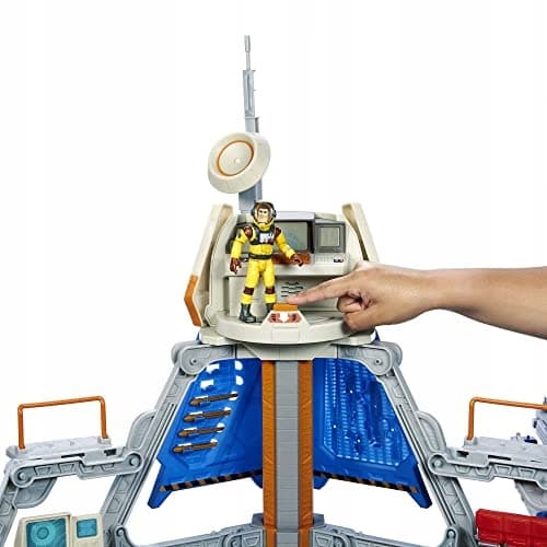Disney and Pixar Lightyear Ultimate Star Command Base toy figurine