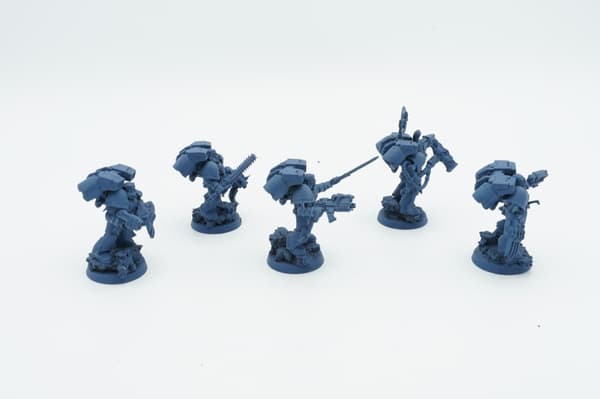 Warhammer 40k Space Wolves Assault Squad – set of 5 plastic miniatures