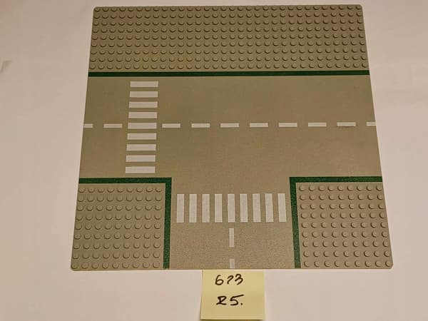 623R5. LEGO thin building plate 32x32, thin 32x32, 2360