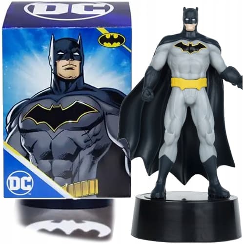 BATMAN COLLECTOR’S FIGURE – SUPERHERO WITH ILLUMINATED LED STAND – DC