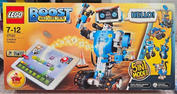 LEGO Boost 17101 Creative Set