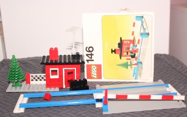 Lego CITY TOWN TRAIN 146 INSTRUCTIONS Level Crossing SET