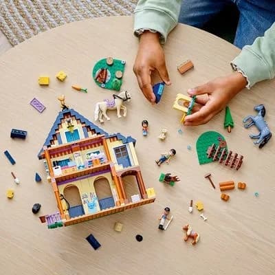 LEGO Friends 41683 Forest Riding Centre