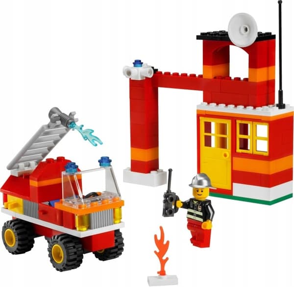 LEGO Classic 6191 Fire Fighter Building Set – NEW