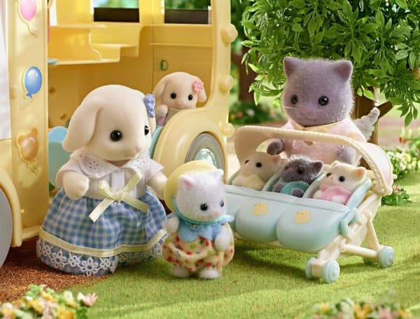 Sylvanian Families Colourful Bus 5744