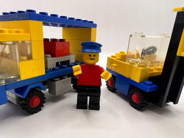 LEGO 674 System Lorry and Forklift Truck