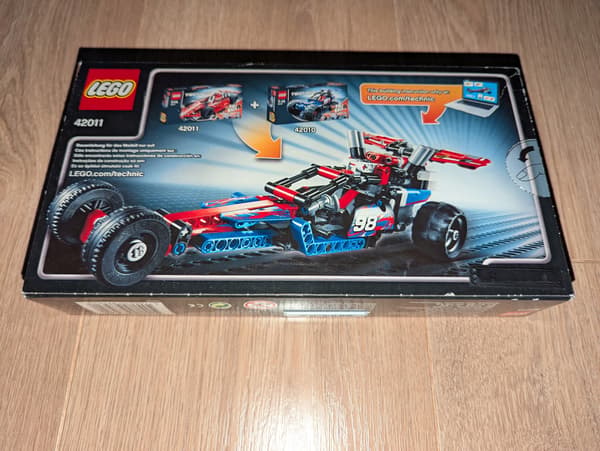 LEGO 42011 Technic – Racing Car, Formula 1 model with UNIKAT drive system from 2013