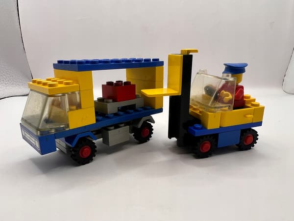 LEGO 674 System Lorry and Forklift Truck