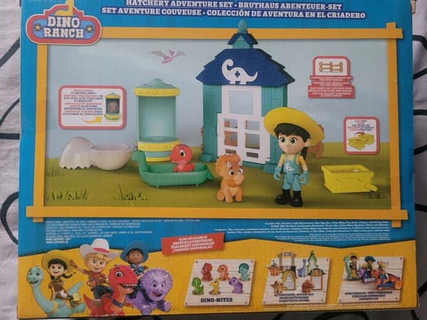 Dinosaur Eggs Play Set with a Figurine – 11 pieces – Dino Ranch