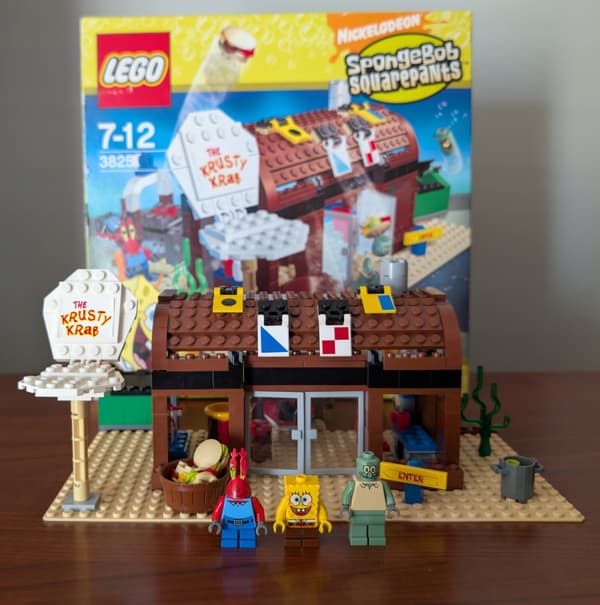 Lego 3825 SpongeBob’s Krusty Krab with Box